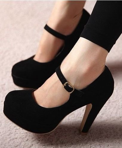 footwear,high heeled footwear,shoe,leg,thigh,