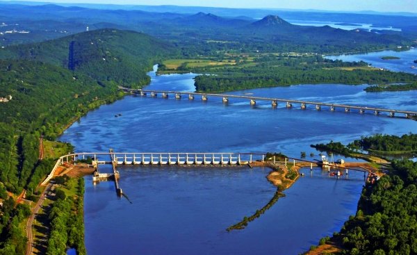 Big Dam Bridge