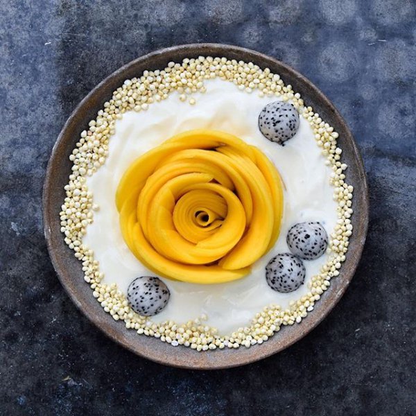 yellow, flower, food, fashion accessory, icing,