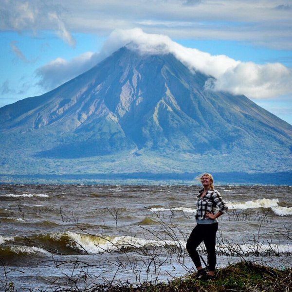 sky, mountainous landforms, mountain, cloud, volcanic landform,