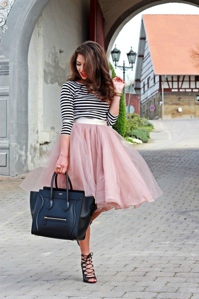 Full Skirt