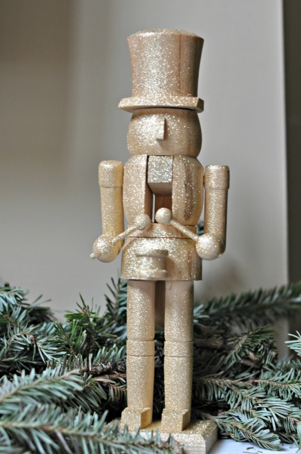 Paint a Cheap Nutcracker