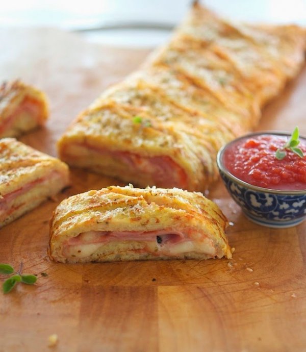 Cauliflower Crust Stromboli