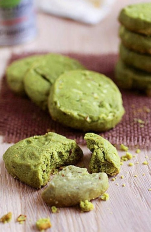 Matcha Almond Cookies