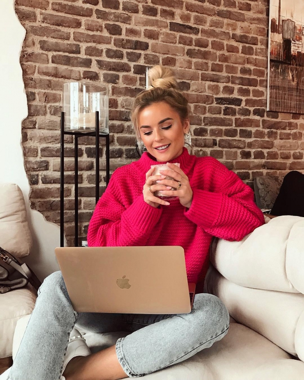 sitting, shoulder, furniture, girl, couch,