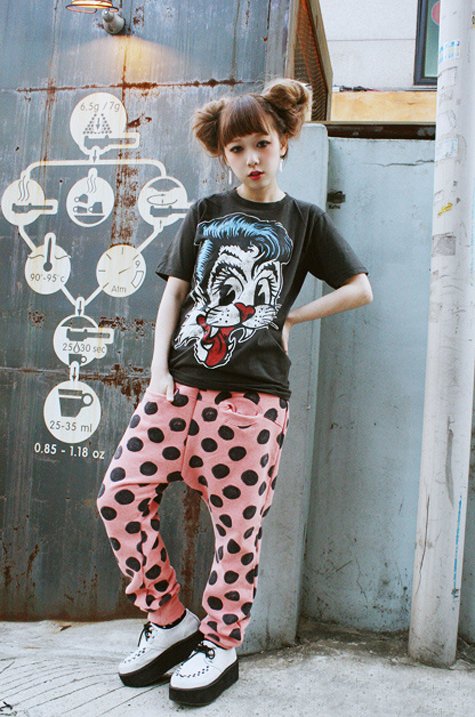 clothing,pattern,spring,art,child,