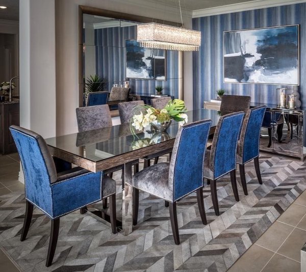 Dining room, Room, Furniture, Property, Table,