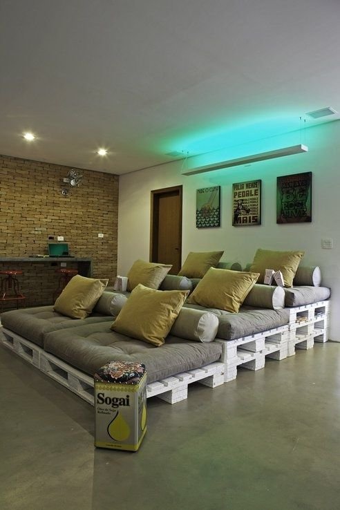 Pallet Couch