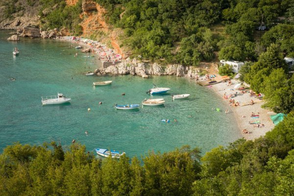 body of water, coast, nature reserve, coastal and oceanic landforms, sea,