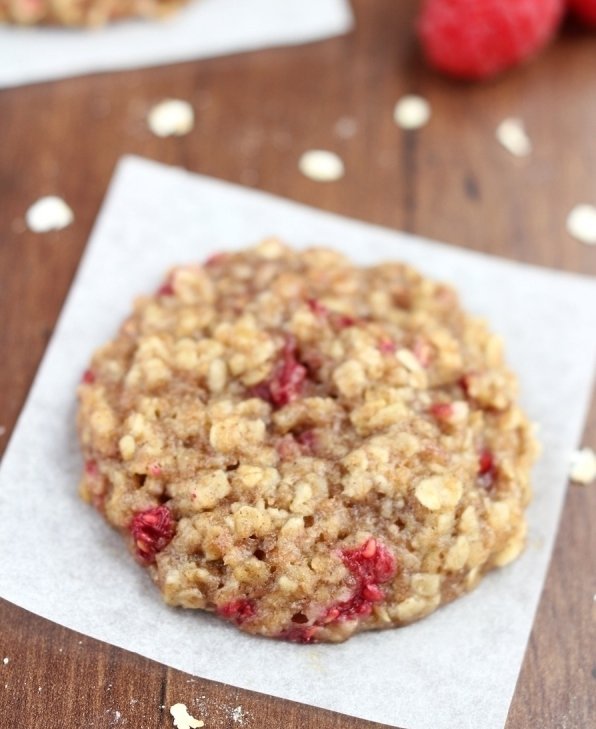 Raspberry Oatmeal Cookies