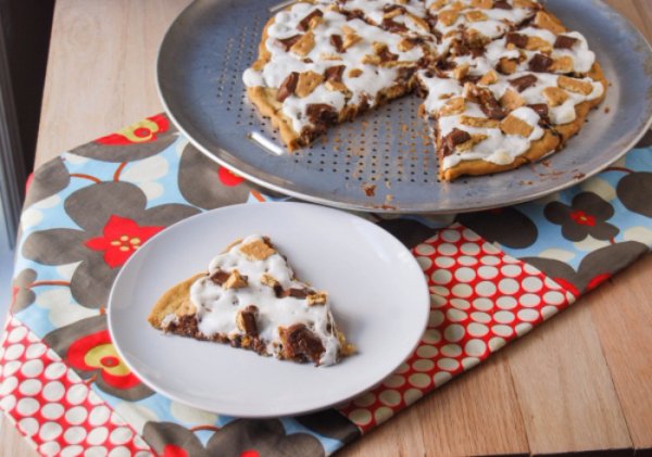 S'mores Cookie Cake