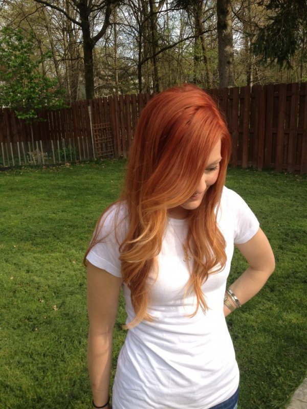 natural red hair with blonde highlights