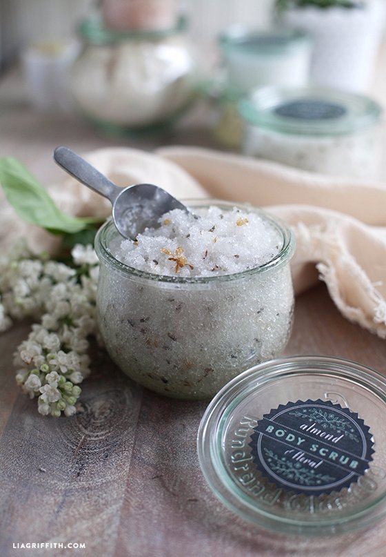 Almond and Floral Body Scrub