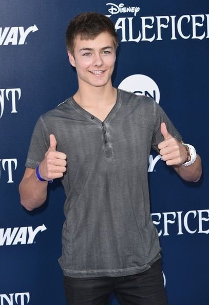 Peyton Meyer & Corey Fogelmanis