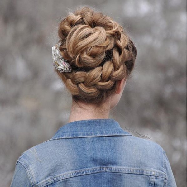 hair, hairstyle, braid, french braid, sculpture,