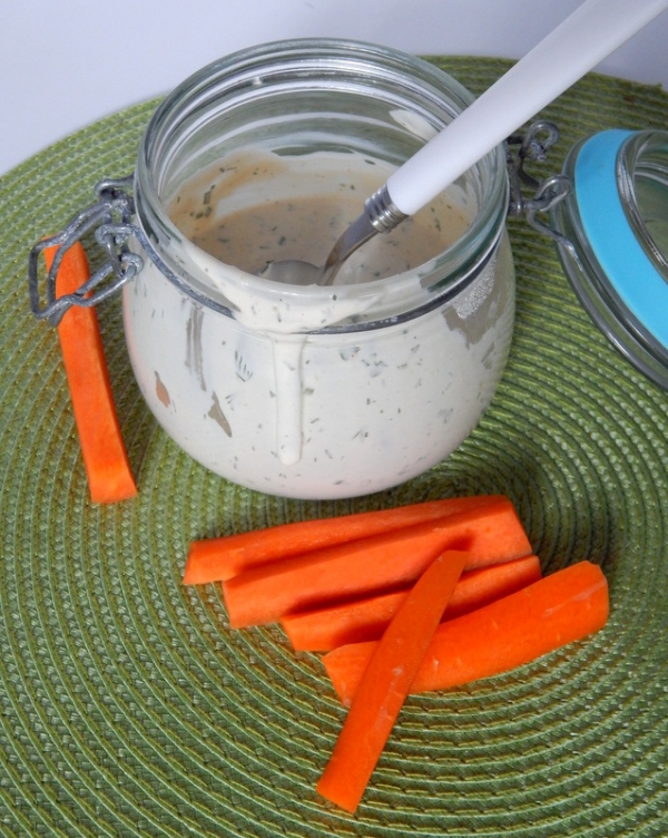 1⁄2 Cup Carrots with 1 Tbsp Light Ranch Dressing - 45 Calories