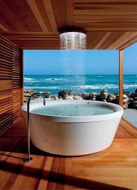 Free Standing round Bathtub with Ceiling Mounted Waterfall