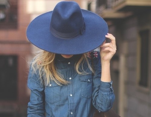 7 Tips for Wearing Different Styles of Wide Brim Hats