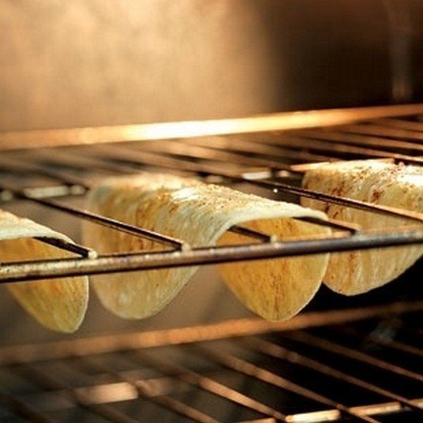 piano,close up,string instrument,food,wood,