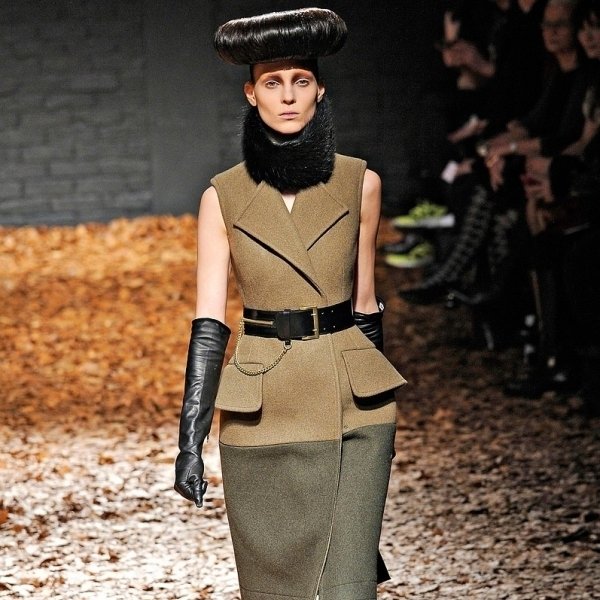 McQ Alexander McQueen Fall 2012 Ready-to-Wear