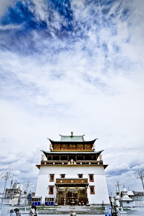 Gandantegchinlen Monastery,sky,cloud,vehicle,sea,