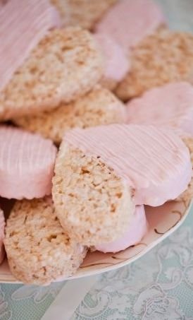 Heart Shaped Rice Krispie Treats