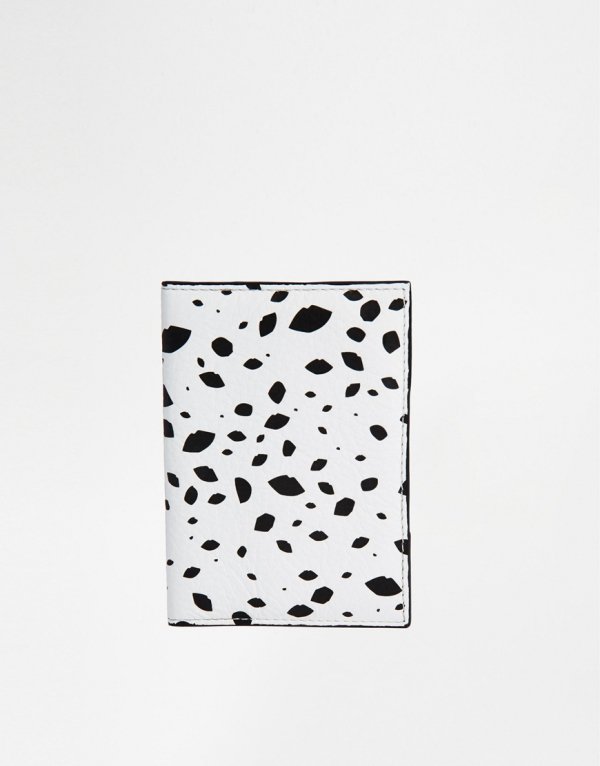 Lulu Guinness Passport Holder in All over Speckle Print