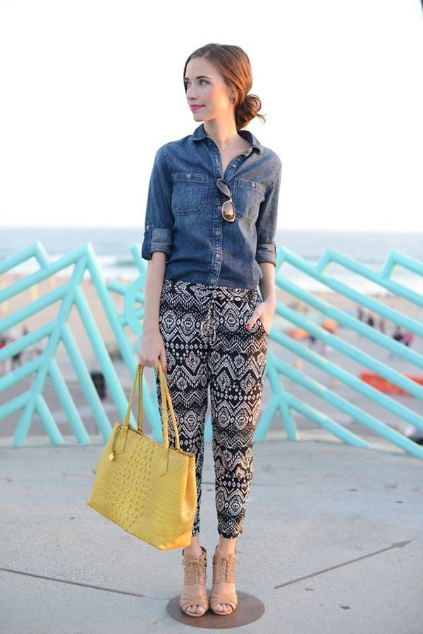 Printed Pants + Trendy Bag