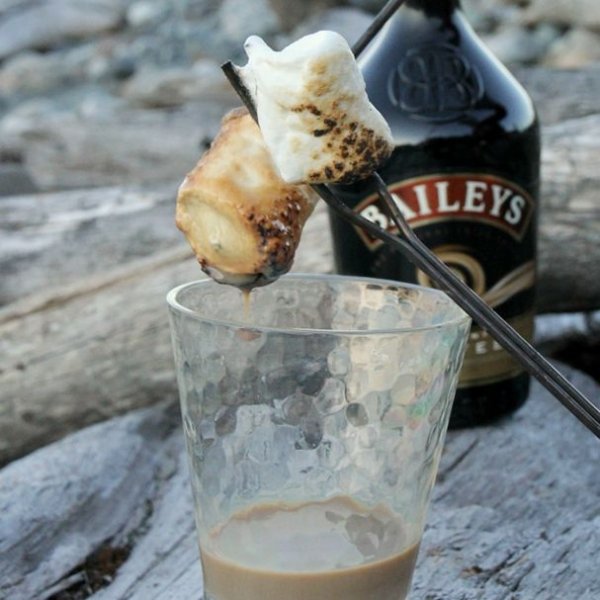 Bailey’s-Dipped Toasted Marshmallows