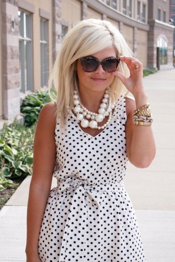 hair,clothing,blond,polka dot,dress,