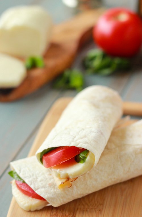 Caprese Wraps with Chicken