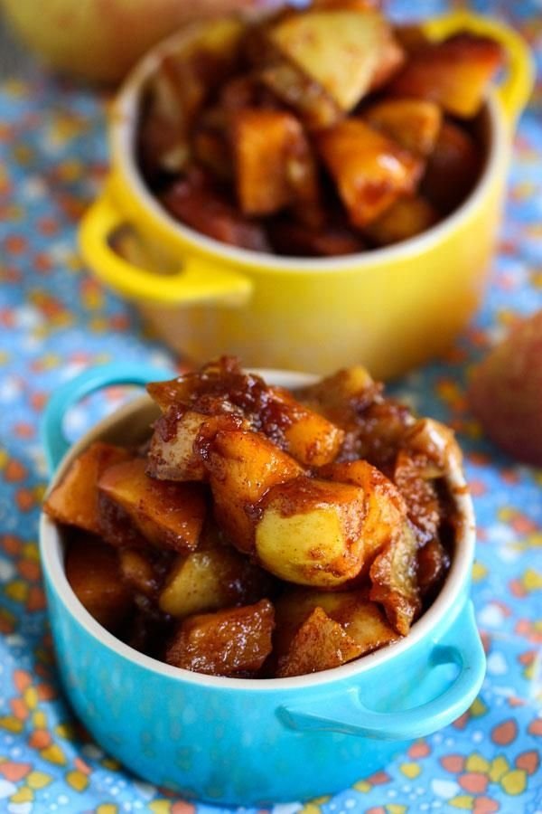 Baked Apples with Cinnamon and Raisins