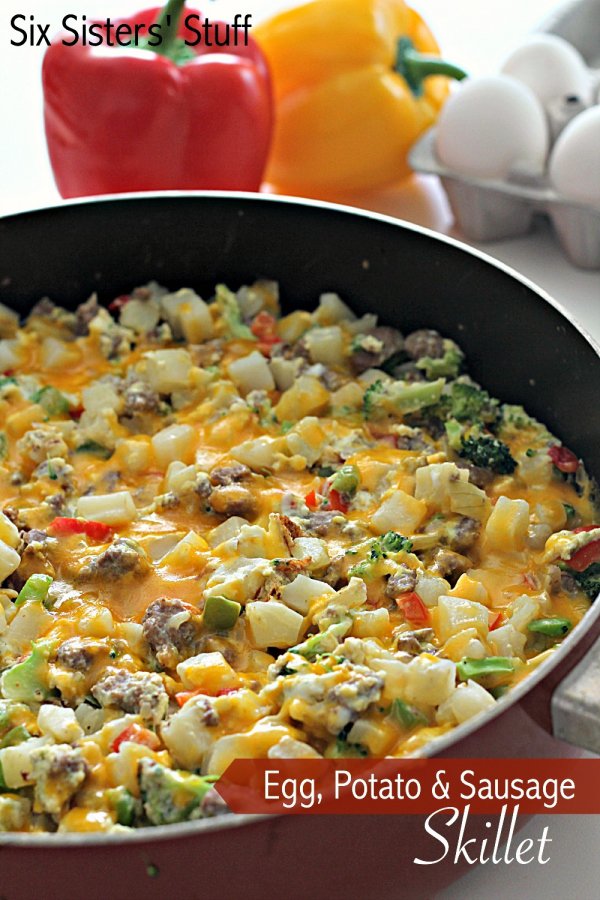 Egg, Potato and Sausage Breakfast Skillet