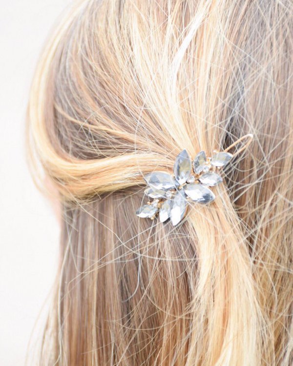 hair, hair accessory, headpiece, jewellery, forehead,