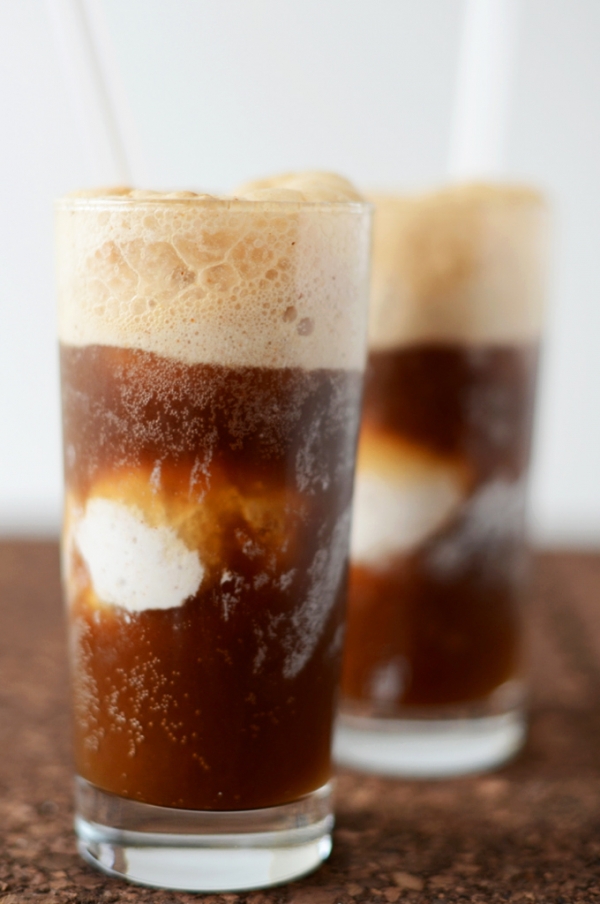 Root Beer Float Made with Diet Root Beer and Low Fat Ice Cream – 50 Calories