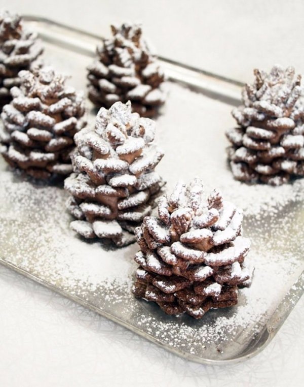 Edible Chocolate Pinecones