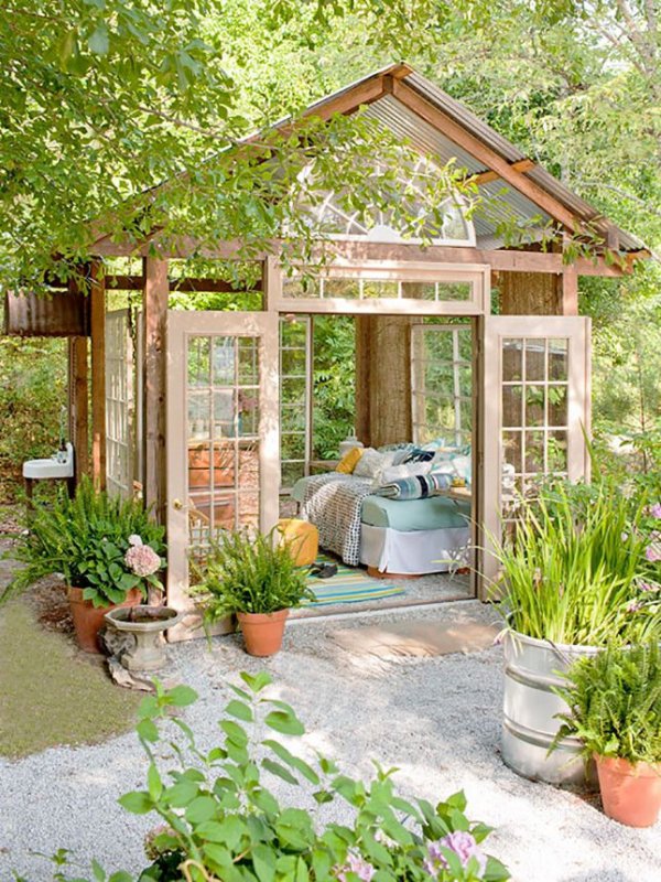 backyard,greenhouse,yard,outdoor structure,garden,