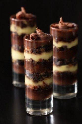 Layered Mudslide and Brownie Trifle with Kahlua and Bailey’s Irish Cream