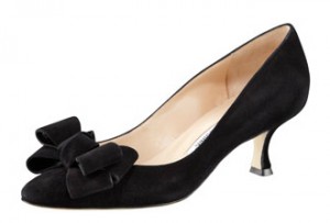 Manolo Blahnik Lisanewbo Low-Heel Suede Bow Pump