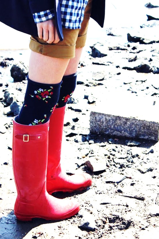 socks to wear with rain boots