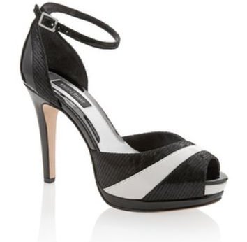 Contrast Heel