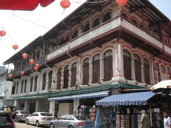 Sing for Your Supper at the Santa Grand Hotel Lai Chun Yuen, Singapore