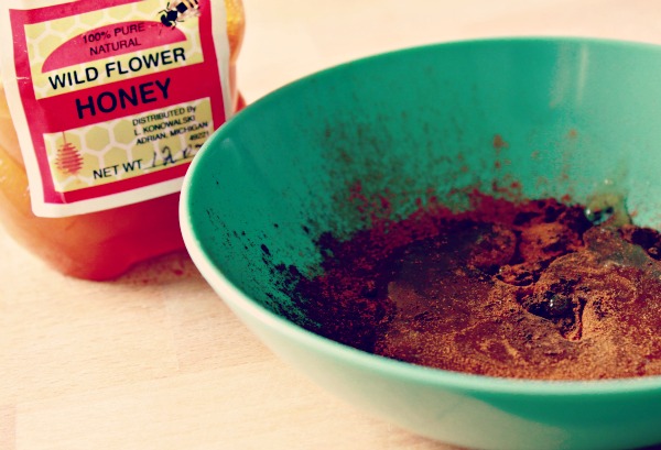 Cinnamon, Honey and Nutmeg Face Mask