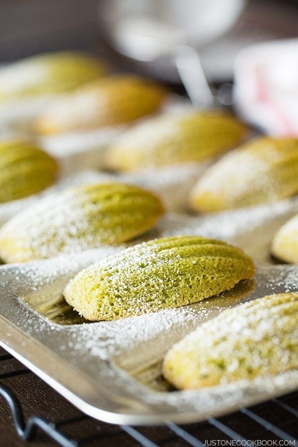 Matcha Madeleine