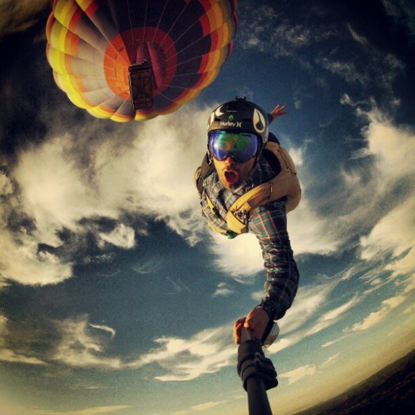 Eric Ingargiola Goes Skydiving