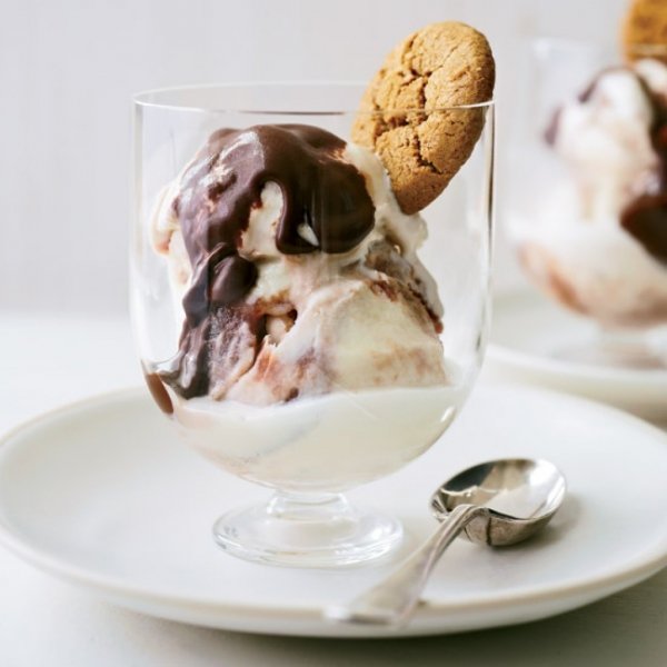 Apple Butter Ice Cream with Ginger Chocolate Ganache