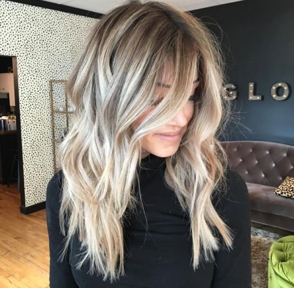 hair, blond, human hair color, hairstyle, layered hair,