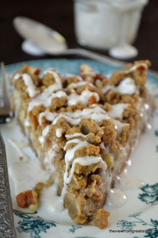 Pear Gingerbread Crumb Cake
