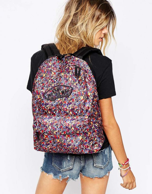 Vans Realm Backpack in Ditsy Floral Print