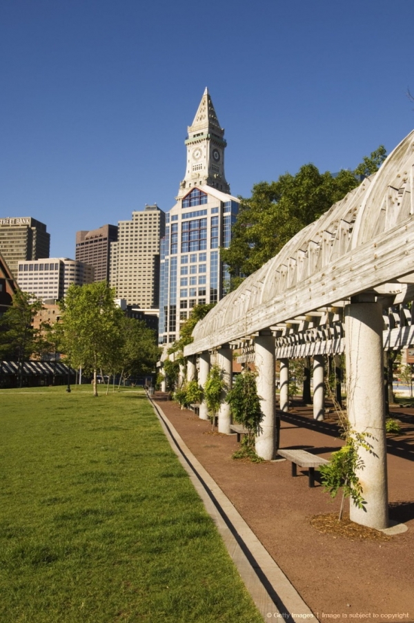 Have Some Quiet Time in Christopher Columbus Waterfront Park